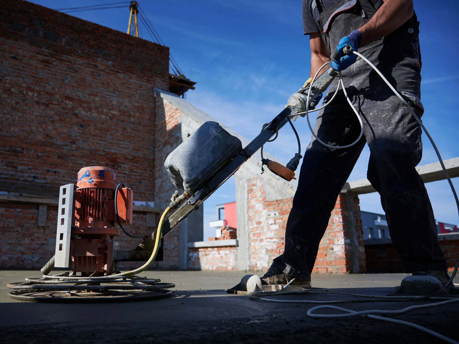 Beton hatıl ve saha tabanı